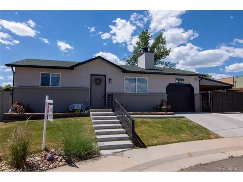 9936 W Walker Pl, Littleton, CO 80123