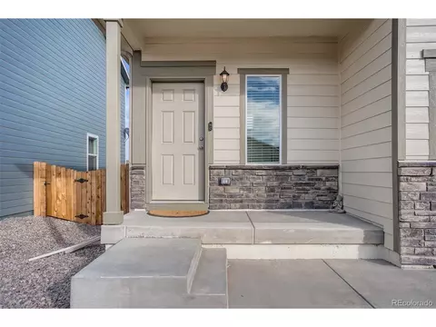 370 Maple St, Bennett, CO 80102 photo 3