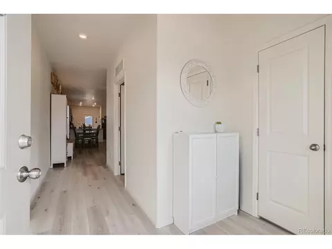 370 Maple St, Bennett, CO 80102 photo 4