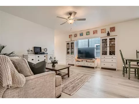370 Maple St, Bennett, CO 80102 photo 6