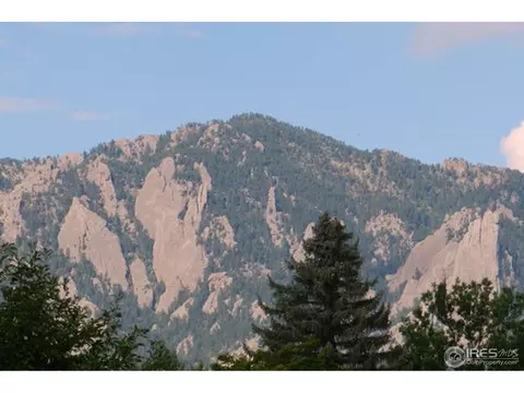 4385 Chippewa Dr, Boulder, CO 80303 photo 3