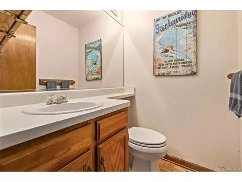 17528 E Caspian Pl, Aurora, CO 80013 photo 14