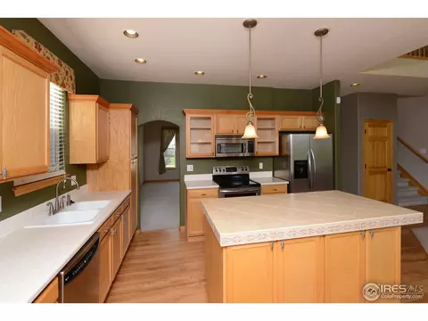 137 Becker Cir, Johnstown, CO 80534 photo 6