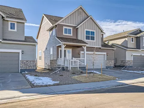 673 Heartland Dr, Bennett, CO 80102 photo 2