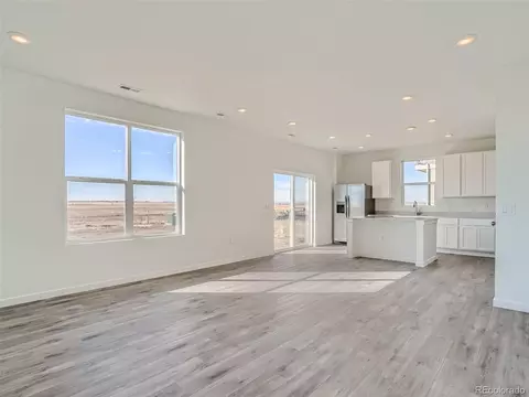 673 Heartland Dr, Bennett, CO 80102 photo 6