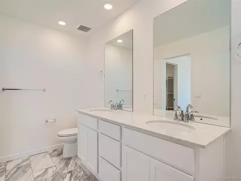 673 Heartland Dr, Bennett, CO 80102 photo 17