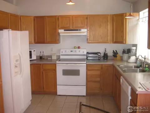 19000 E Hamilton Pl, Aurora, CO 80013 photo 8