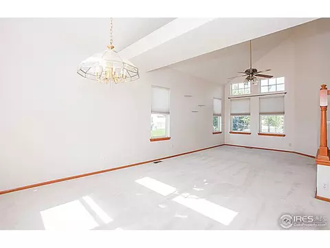19042 E Chenango Cir, Aurora, CO 80015 photo 3
