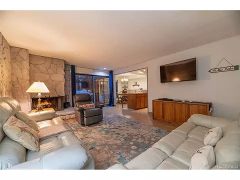 176 E La Bonte St #A-104, Dillon, CO 80435 photo 3