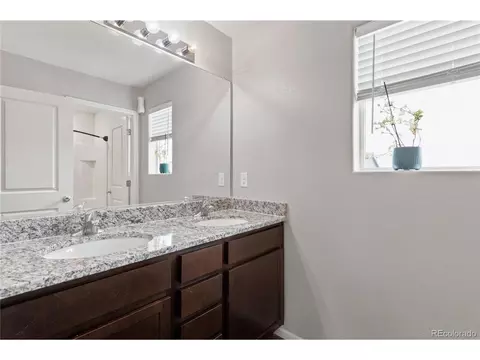 Bath - 47363 Lilac Ave, Bennett, CO 80102 photo 2 of 5