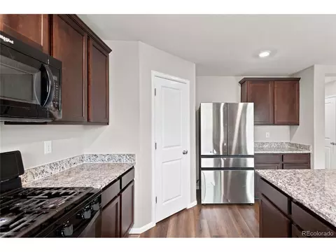 Kitchen - 47363 Lilac Ave, Bennett, CO 80102 photo 4 of 5