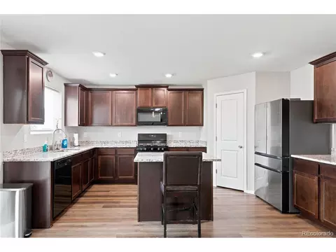 Kitchen - 47363 Lilac Ave, Bennett, CO 80102 photo 1 of 5