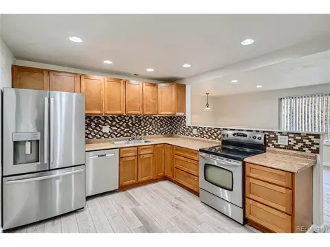 16842 E Brown Pl, Aurora, CO 80013 photo 3