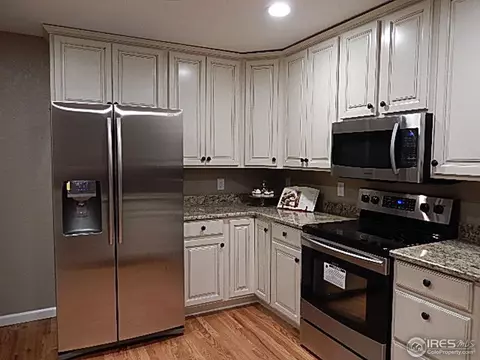6189 Iris Way, Arvada, CO 80004 photo 2