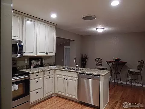 6189 Iris Way, Arvada, CO 80004 photo 3