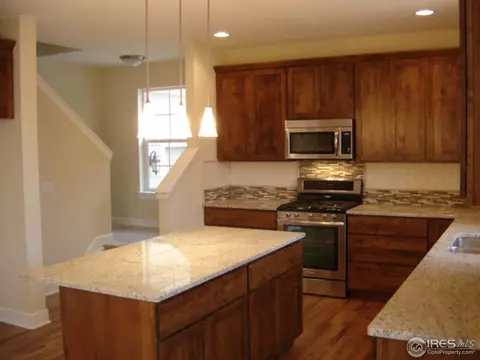 10091 Devonshire St, Longmont, CO 80504 photo 5