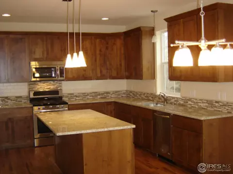 10091 Devonshire St, Longmont, CO 80504 photo 4