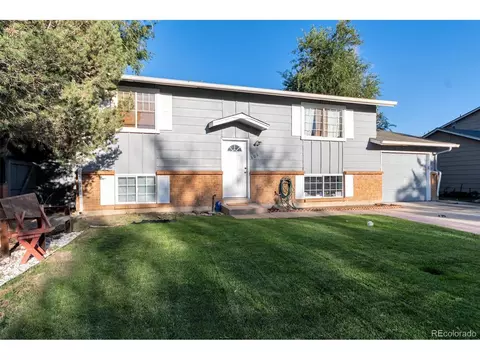802 Laredo St, Aurora, CO 80011