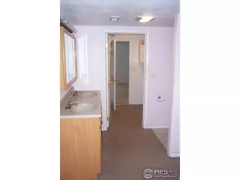 417 Elm Ave, Akron, CO 80720 photo 11