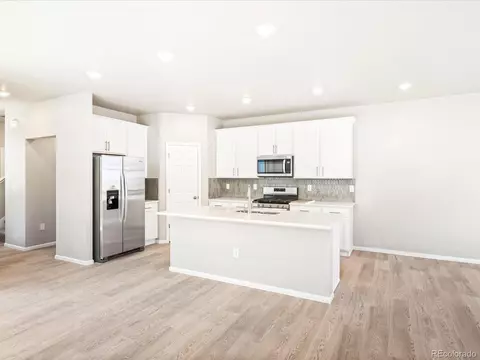 22415 E 7th Pl, Aurora, CO 80018 photo 4