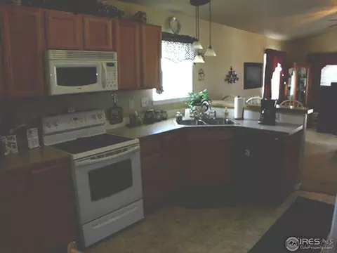 4301 Paintbrush Dr, Evans, CO 80620 photo 4
