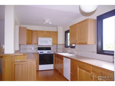 807 Rees Ct, Longmont, CO 80504 photo 7