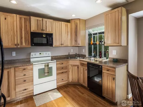 19752 E Bates Dr, Aurora, CO 80013 photo 3