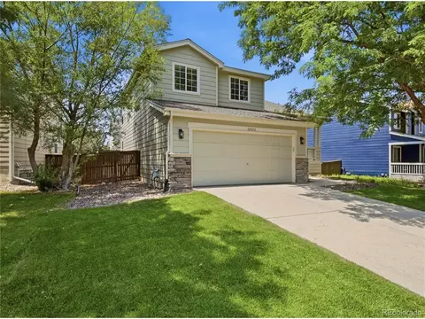 10024 Strathfield Ln, Littleton, CO 80126