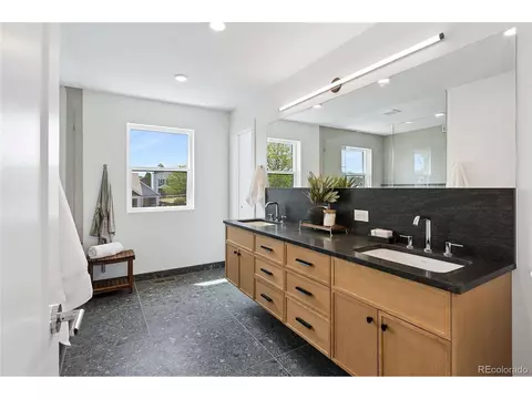Bath - 6428 Quitman Ct, Arvada, CO 80003 photo 2 of 5