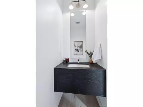 Bath - 6428 Quitman Ct, Arvada, CO 80003 photo 1 of 5