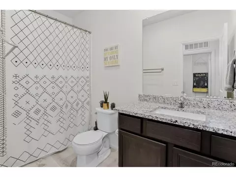 Bath - 47545 Clover Ave, Bennett, CO 80102 photo 3 of 3