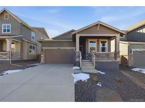 930 Thinleaf Ln, Elizabeth, CO 80107