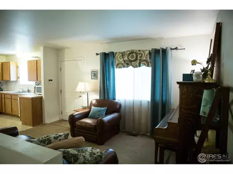 231 E 20th St, Greeley, CO 80631 photo 3
