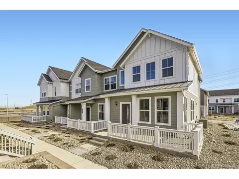 1924 S Haleyville Way, Aurora, CO 80018