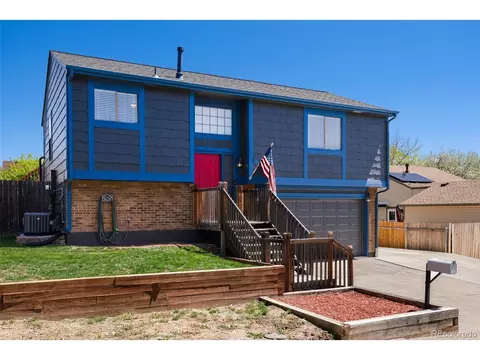 9660 Orangewood Dr, Thornton, CO 80260