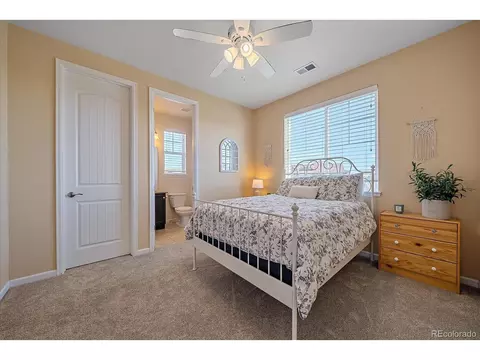 26927 E Irish Ave, Aurora, CO 80016 photo 23