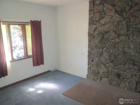 924 E 4th Ave, Longmont, CO 80504 photo 2