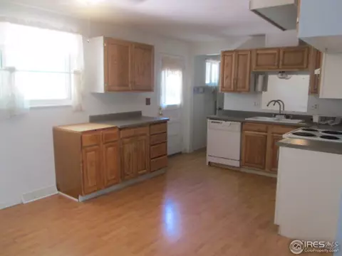 924 E 4th Ave, Longmont, CO 80504 photo 4