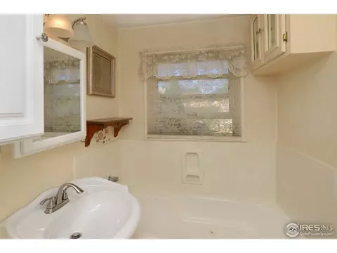 407 28th Ave, Greeley, CO 80634 photo 9