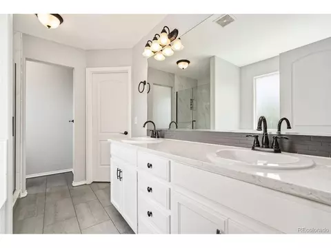 Bath - 2055 Vineyard Ct, Windsor, CO 80550 photo 1 of 2