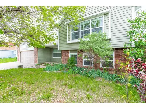 4414 Eagle St, Denver, CO 80239 photo 2