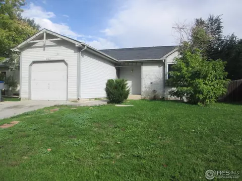 2103 Hackberry Cir, Longmont, CO 80501 photo 1