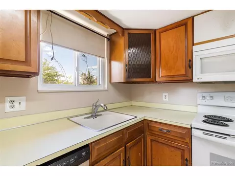 Undisclosed, Denver, CO 80239 photo 16