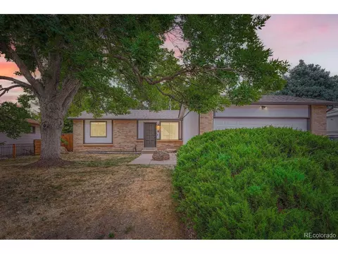 2512 S Sable Way, Aurora, CO 80014