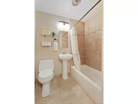 2756 Euclid Ave, Centennial, CO 80121 photo 10
