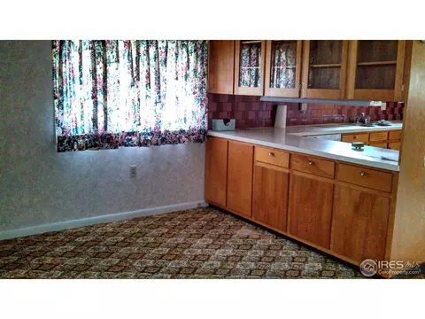 712 E Gordon St, Holyoke, CO 80734 photo 3