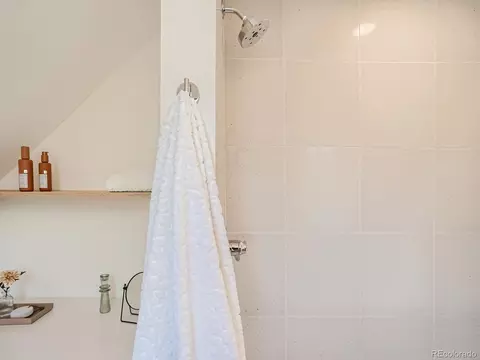715 E 5th Ave, Denver, CO 80203 photo 17