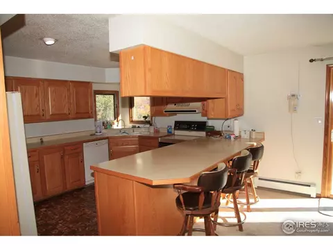 2154 Apple Valley Rd, Lyons, CO 80540 photo 3