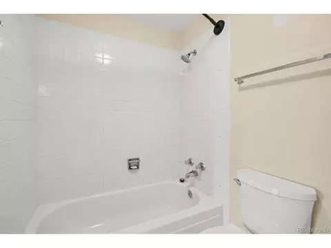 Bath - 8601 E Yale Ave #B, Denver, CO 80231 photo 3 of 4