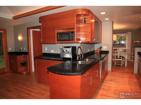 7033 Roaring Fork Trl, Boulder, CO 80301 photo 4